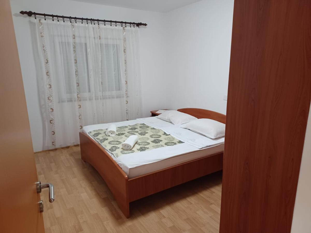 Apartments Beg Rab Town Exterior photo